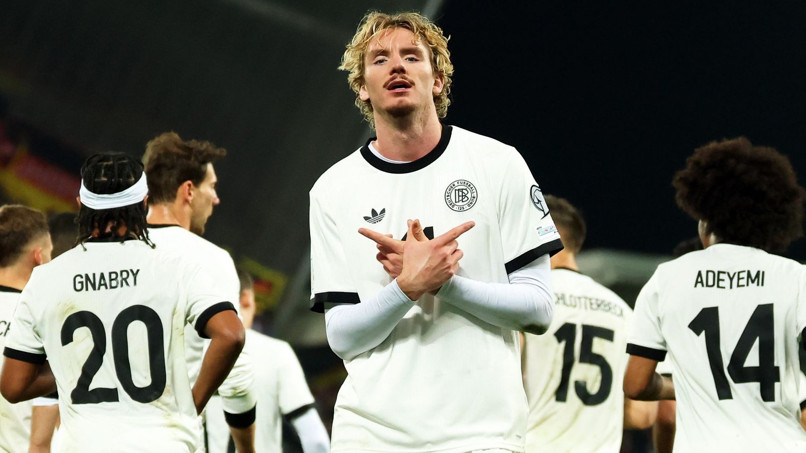 Der Bann ist gebrochen: Nick Woltemade bejubelt sein erstes Länderspieltor.Foto: Christian Charisius/dpa