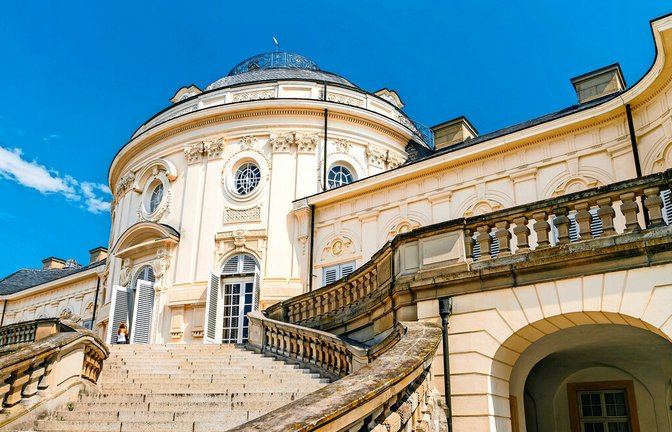 Zwischen dem Schloss Solitude und Weilimdorf könnte ein Windrad gebaut werden – der genaue Standort ist noch unklar.<span class='image-autor'>Foto: /Stock Adobe/Manuel Schönfeld</span>