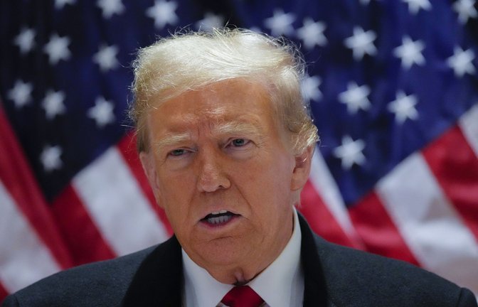 Donald Trump muss sich vor Gericht verantworten. (Archivbild)<span class='image-autor'>Foto: dpa/Frank Franklin</span>