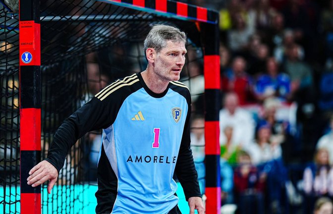 Henning Fritz stand beim Abschiedsspiel von Pascal „Pommes“ Hens im April 2025 noch einmal im Handballtor.<span class='image-autor'>Foto: IMAGO/Eibner</span>
