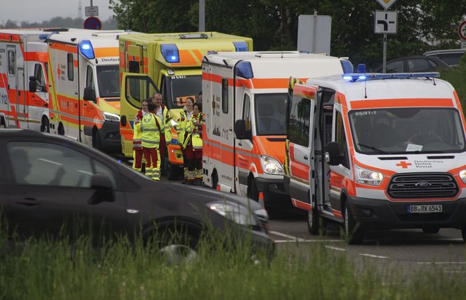 Zahlreiche Einsatzkräfte sind vor Ort in Sindelfingen.<span class='image-autor'>Foto: SDMG/SDMG / Dettenmeyer</span>
