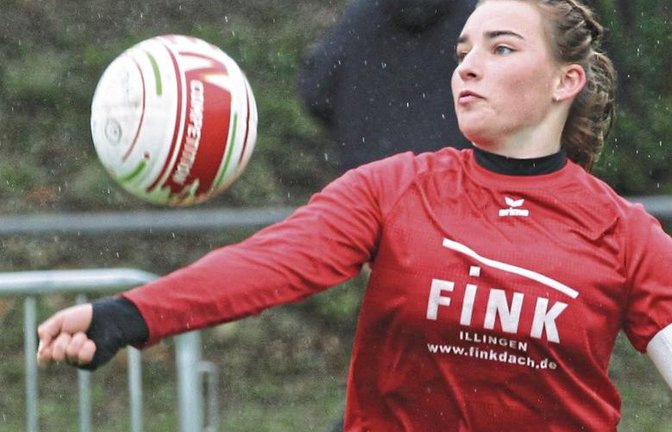 Für Lea Schmidt und die Faustballerinnen des TV Vaihingen steht in Bretten schon der letzte Spieltag der verkürzten Feldsaison 2021 an. Foto: Nachreiner