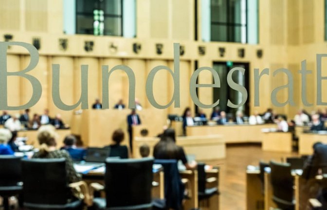 Blick in den Plenarsaal während der Sitzung im Bundesrat, der Länderkammer.<span class='image-autor'>Michael Kappeler/dpa</span>