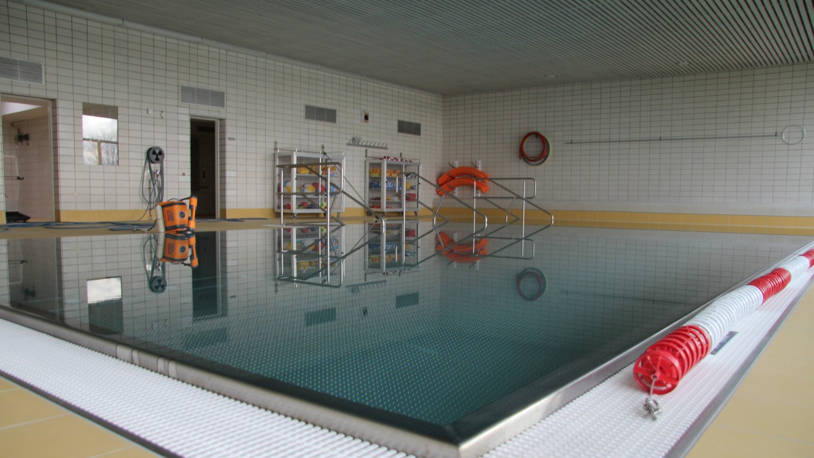 Der Abmangel ist zu hoch: Die Eintrittspreise fürs Lehrschwimmbecken Nussdorf werden erhöht. Archivfoto: Banholzer/VKZ Der Abmangel ist zu hoch: Die Eintrittspreise fürs Lehrschwimmbecken Nussdorf werden erhöht. Archivfoto: Banholzer/VKZ
