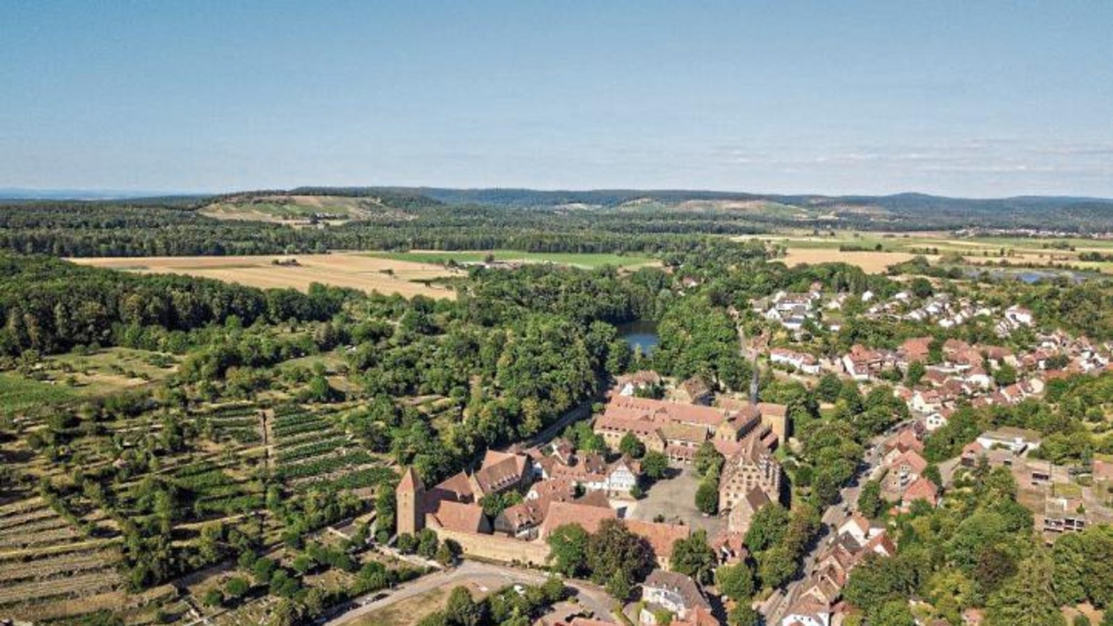 Die Landschaft um Kloster Maulbronn soll offiziell zum Kulturerbe ernannt werden. Foto: p Die Landschaft um Kloster Maulbronn soll offiziell zum Kulturerbe ernannt werden. Foto: p
