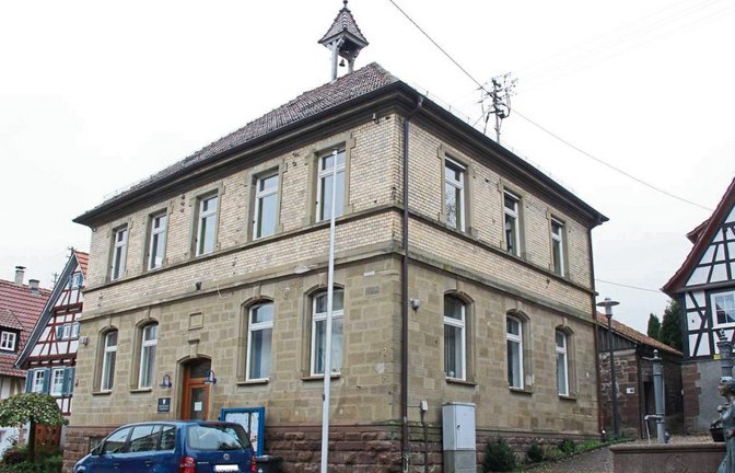 Heute entscheidet der Illinger Gemeinderat, ob das Schützinger Rathaus zur Flüchtlingsunterbringung infrage kommt. Foto: Archiv