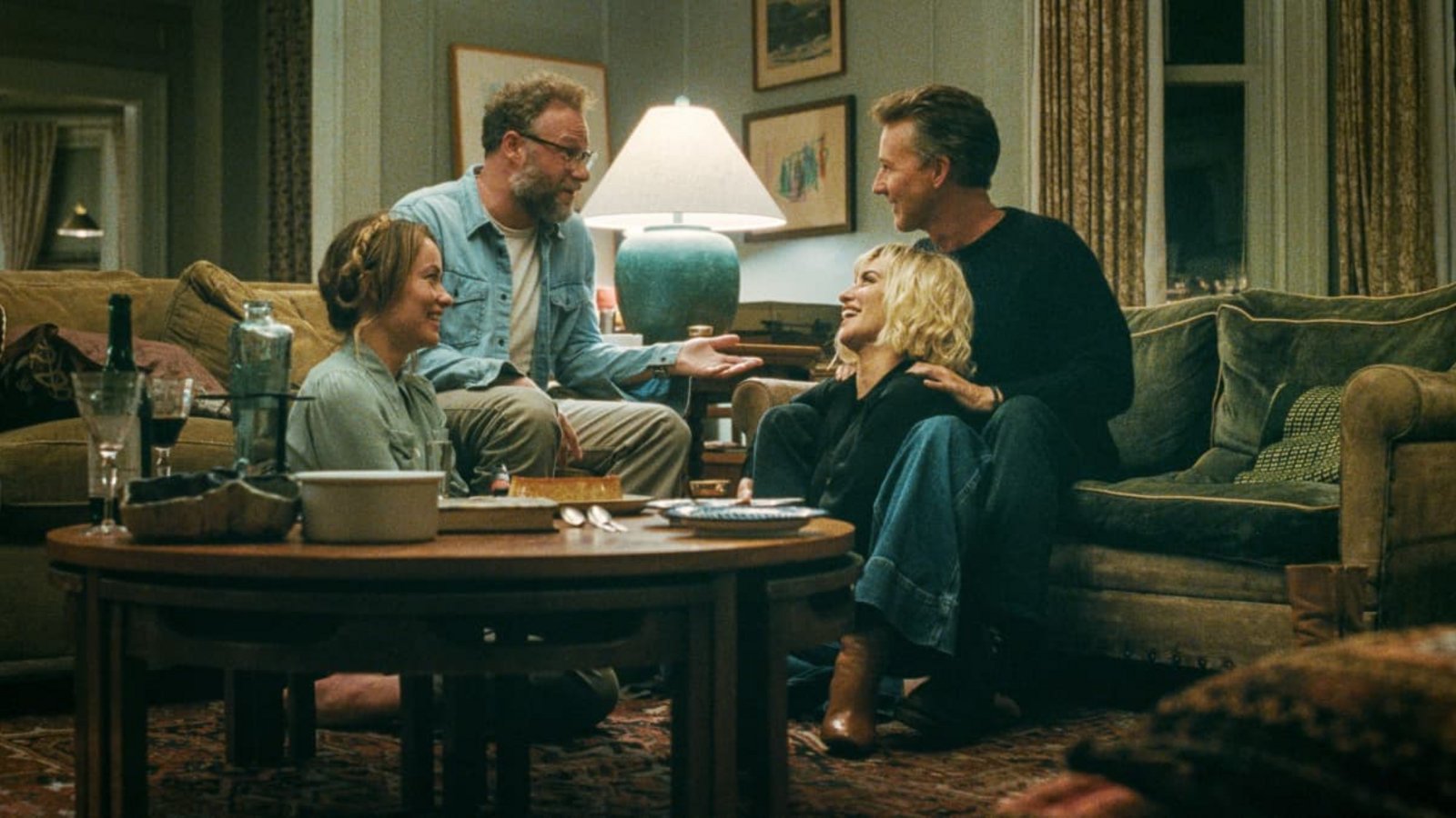 Olivia Wilde, Seth Rogen, Penélope Cruz und Edward Norton (von li. nach re.) in „The Invite“epd