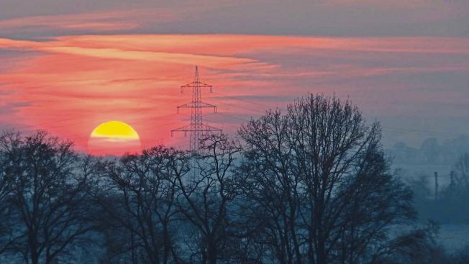 Sonnenuntergang über Kleinglattbach – festgehalten von unserem Leser Wolfgang Götzke aus Ensingen.