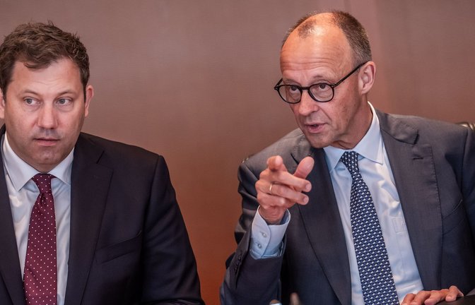 Bundeskanzler Friedrich Merz und Vizekanzler Lars Klingbeil wollen ein Reformpaket schnüren. (Archivfoto)<span class='image-autor'>Foto: Michael Kappeler/dpa</span>