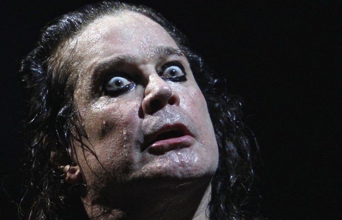 Ozzy Osbourne unterfütterte sein Image als „Madman“ durch zahlreiche Skandale.<span class='image-autor'>Foto: Natacha Pisarenko/AP/dpa</span>
