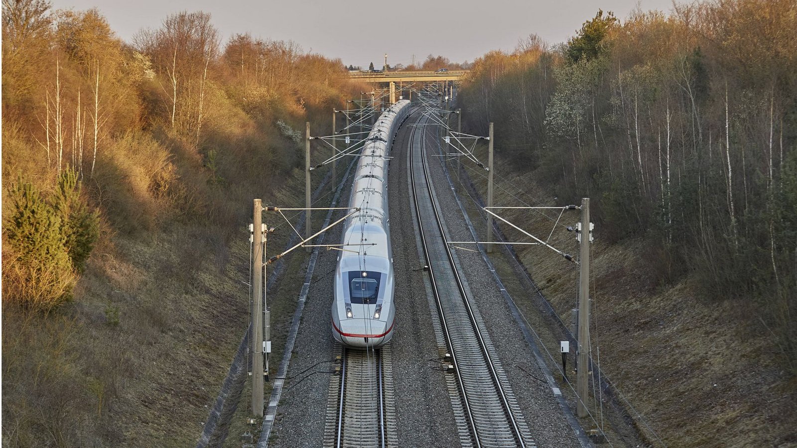 Die ICE-Strecke zwischen Mannheim und Stuttgart wird im Frühjahr für sechs Wochen gesperrt.Foto: imago//Uwe Moser Die ICE-Strecke zwischen Mannheim und Stuttgart wird im Frühjahr für sechs Wochen gesperrt.Foto: imago//Uwe Moser