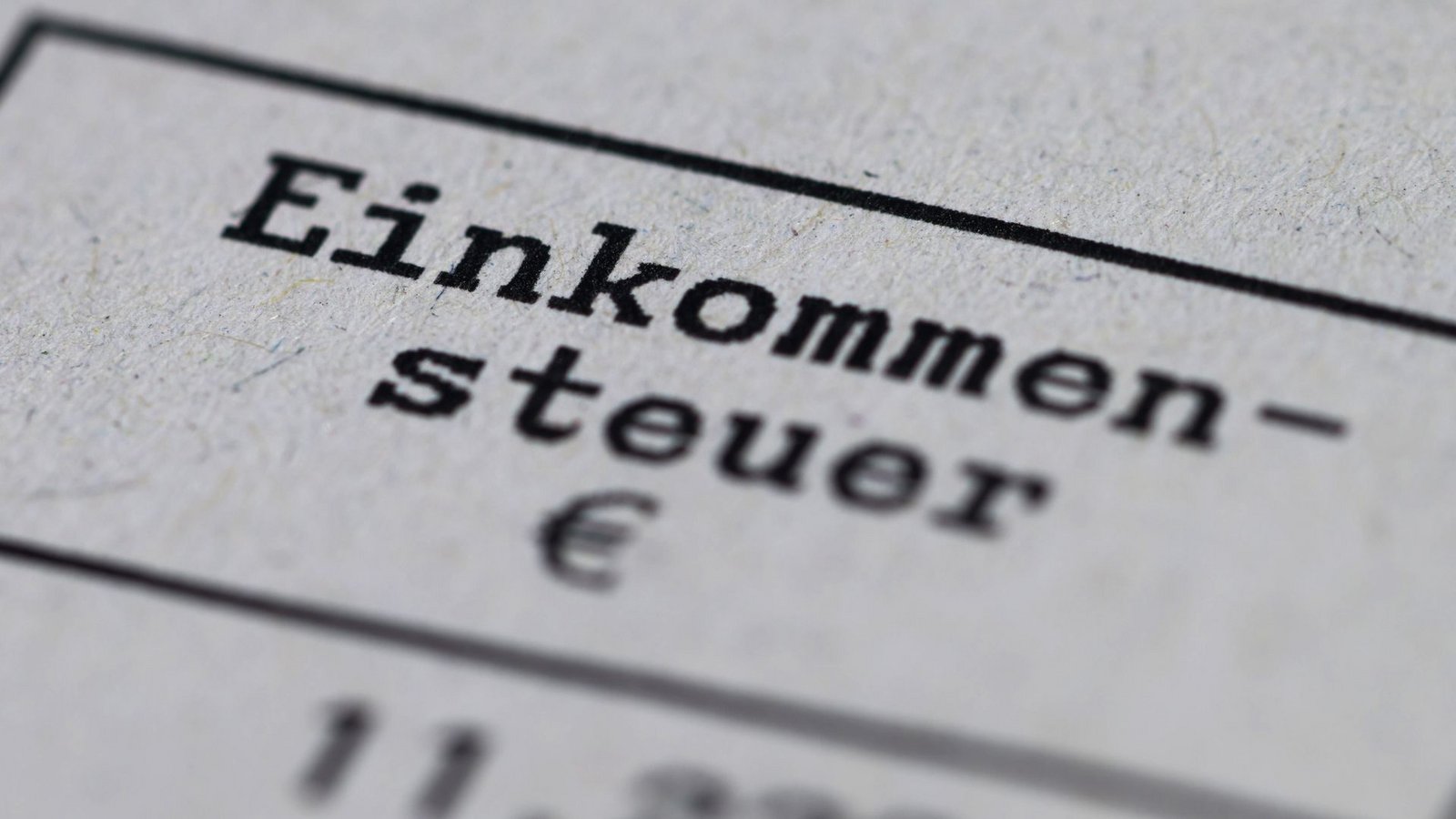 Einkommensteuer zahlen auch viele Unternehmer kleinerer Betriebe. (Symbolbild)Foto: Robert Michael/dpa Einkommensteuer zahlen auch viele Unternehmer kleinerer Betriebe. (Symbolbild)Foto: Robert Michael/dpa
