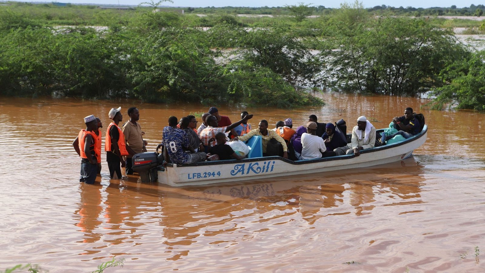 Ein überflutetes Gebiet in Kenia. Für die kommenden Tage sind weitere schwere Regenfälle angekündigt.Foto: Andre Kasuku/AP/dpa