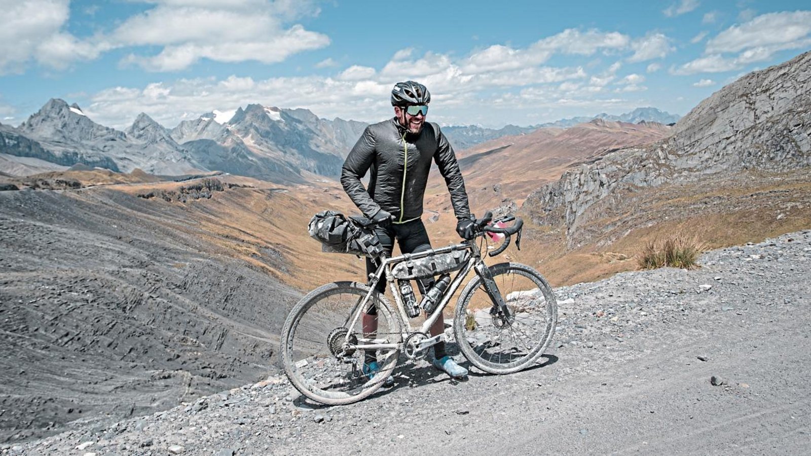 Extremsportler Jonas Deichmann geht wieder auf Weltrekordjagd: 18 000 Kilometer sind es von der Arktis bis nach Kapstadt. Extremsportler Jonas Deichmann geht wieder auf Weltrekordjagd: 18 000 Kilometer sind es von der Arktis bis nach Kapstadt.