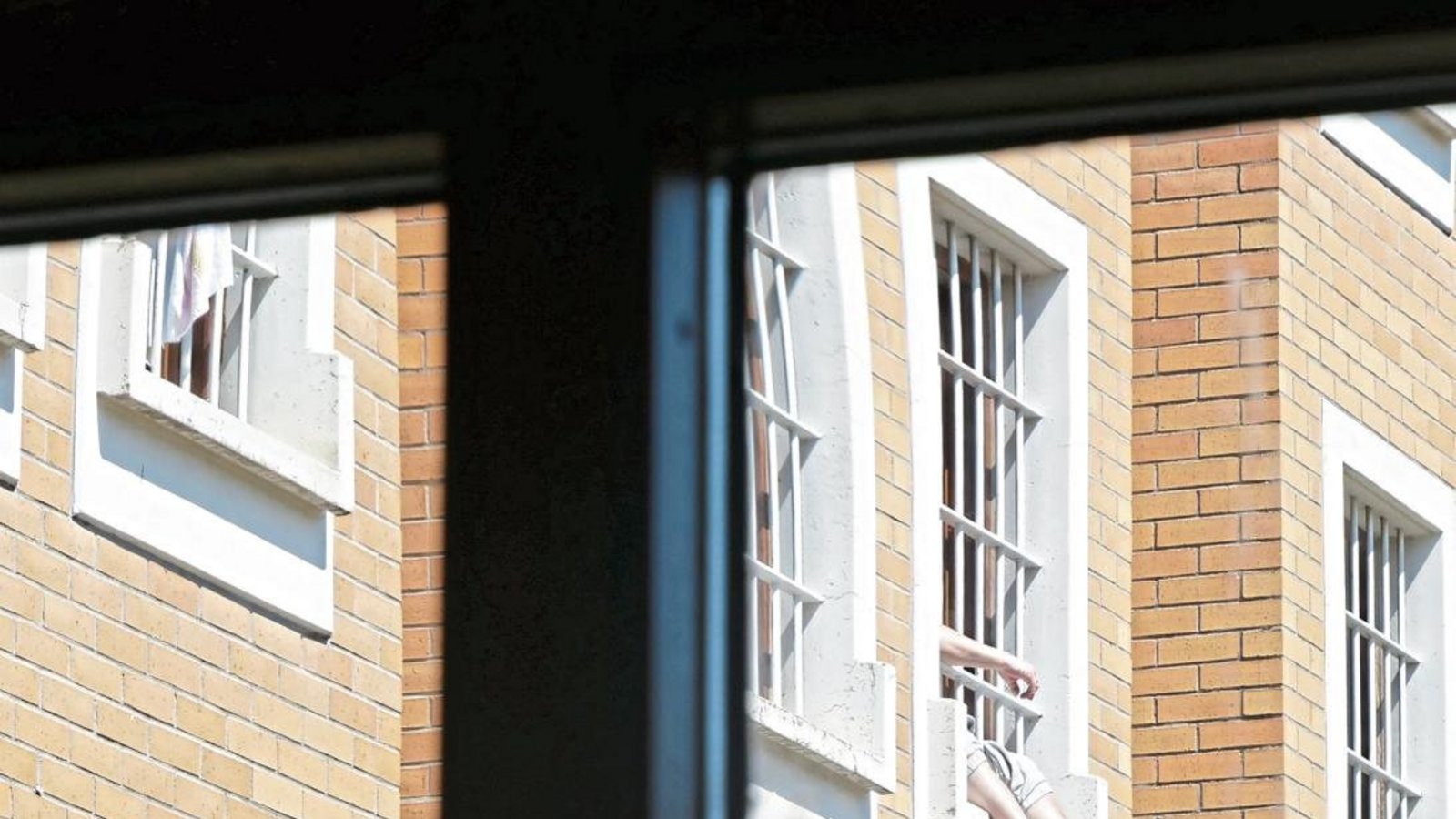 Die Mauern in den Köpfen mancher Gefangener abbauen, das ist eine Aufgabe in der JVA, die nicht immer ganz einfach ist, gerade dann nicht, wenn sich die Täter in eine Scheinwelt zurückziehen, in der sie sich unschuldig fühlen. Foto: Friedrich Die Mauern in den Köpfen mancher Gefangener abbauen, das ist eine Aufgabe in der JVA, die nicht immer ganz einfach ist, gerade dann nicht, wenn sich die Täter in eine Scheinwelt zurückziehen, in der sie sich unschuldig fühlen. Foto: Friedrich