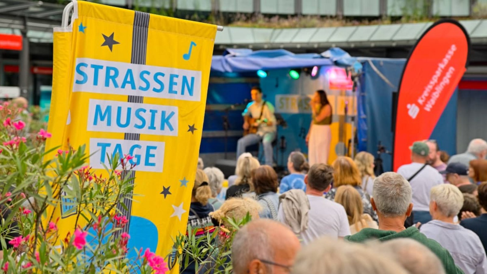 Vom 30. Juli bis zum 10. September 2026 verwandelt sich die Backnanger Innenstadt wieder jeden Donnerstagabend von 18 bis 22 Uhr in eine Open-Air-Bühne.Stephan Haase/Archiv Vom 30. Juli bis zum 10. September 2026 verwandelt sich die Backnanger Innenstadt wieder jeden Donnerstagabend von 18 bis 22 Uhr in eine Open-Air-Bühne.Stephan Haase/Archiv