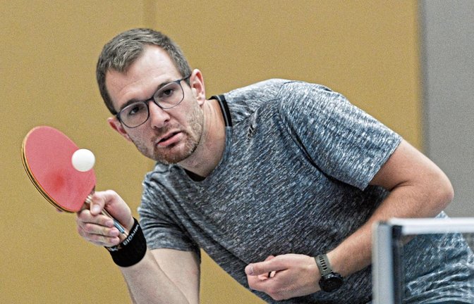 Thomas Lämmle gelang als einzigem Enzweihinger beim 0:9 gegen den TTC Bietigheim-Bissingen VI in seinem Einzel ein Satzgewinn. Foto: Leitner