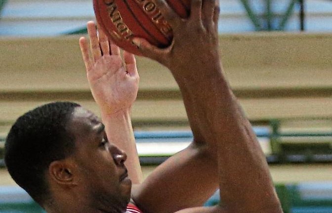 In der vierten Liga glänzt Nick Mosley jede Woche.  Foto: Baumann