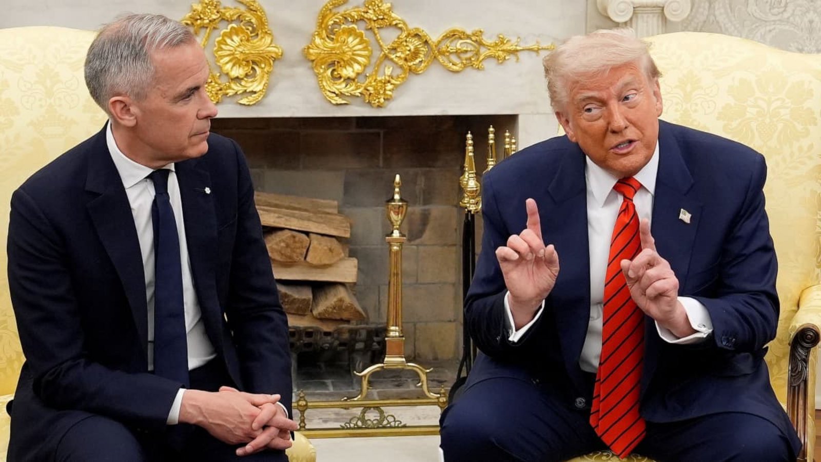 Kanadas Premierminister Mark Carney neben US-Präsident Donald Trump im Oval Office. Da hat er es noch mit Verhandlungen versucht. Jetzt sagt Carney: „Man befindet sich im Krieg, wenn man angegriffen wird. Wir sind angegriffen worden.“Adrian Wyld/Canadian Press via AP/dpa Kanadas Premierminister Mark Carney neben US-Präsident Donald Trump im Oval Office. Da hat er es noch mit Verhandlungen versucht. Jetzt sagt Carney: „Man befindet sich im Krieg, wenn man angegriffen wird. Wir sind angegriffen worden.“Adrian Wyld/Canadian Press via AP/dpa