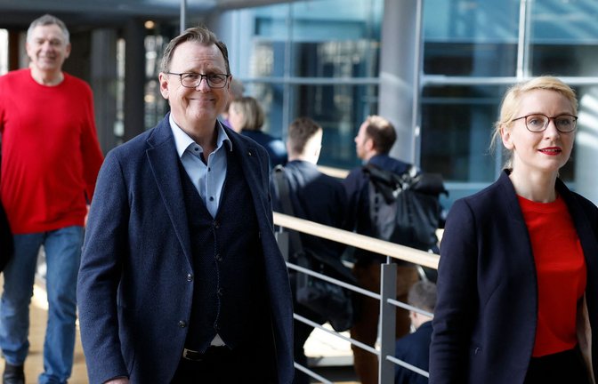 Neu im Bundestag: Thüringens ehemaliger Ministerpräsident Bodo Ramelow (Mitte). Auch Linken-Parteichefin Ines Schwerdtner (links) saß bislang nicht im Parlament.<span class='image-autor'>Foto: AFP/ODD ANDERSEN</span>