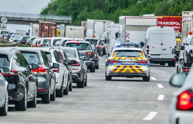 Erst grenzenlose Freiheit, dann absoluter Stillstand – das macht  manche Menschen reizbar.<span class='image-autor'>Foto: imago/Jöran Steinsiek</span>