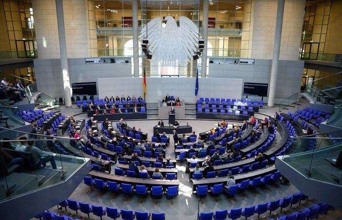 Der Bundestag hat sich mit der Steuerfrage befasst.<span class='image-autor'>Foto: dpa/Bernd von Jutrczenka</span>