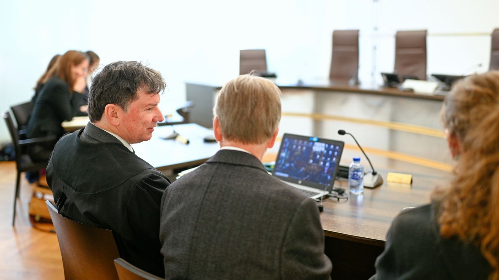 Kläger kritisieren ÖRR: Islam wird bevorzugt, Christentum lächerlich gemacht.Foto: Uwe Anspach/dpa Kläger kritisieren ÖRR: Islam wird bevorzugt, Christentum lächerlich gemacht.Foto: Uwe Anspach/dpa