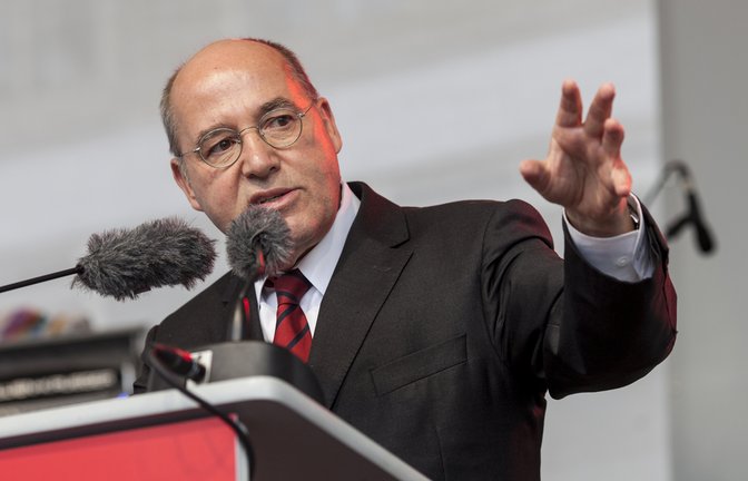 Gregor Gysi eröffnet die Sitzung mit einer Rede.<span class='image-autor'>Foto: berlinpictures16 / shutterstock.com</span>