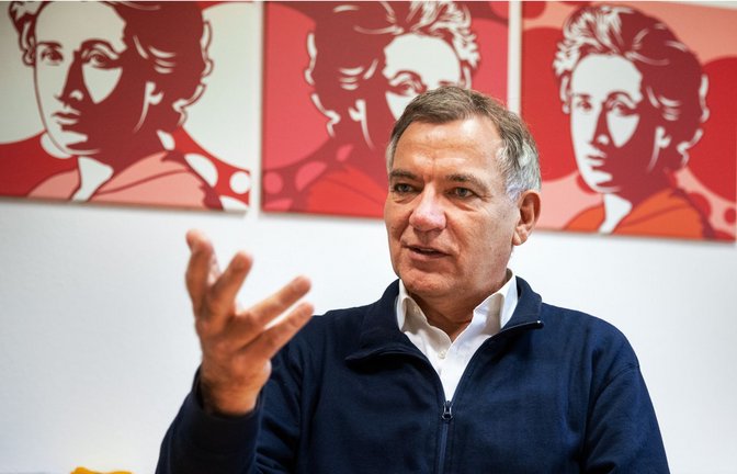 Linken-Chef Jan van Aken glaubt fest an den Wiedereinzug seiner Partei in den Bundestag.<span class='image-autor'>Foto: /
Martin Heinlein</span>