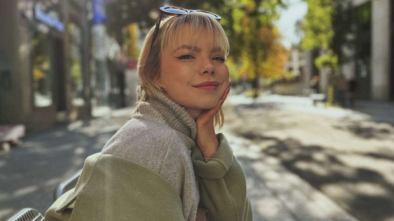 Reise-Influencerin Yules aus Stuttgart wirft einer Creator-Kollegin vor, Ideen für TikTok- und Instagram-Videos geklaut zu haben.Foto: Y. Slavinskaya Reise-Influencerin Yules aus Stuttgart wirft einer Creator-Kollegin vor, Ideen für TikTok- und Instagram-Videos geklaut zu haben.Foto: Y. Slavinskaya