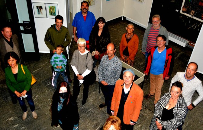 Die Mitglieder der Künstlergruppe Mühlacker mit Markus Maisel (links). <span class='image-autor'>Foto: Stahlfeld</span>