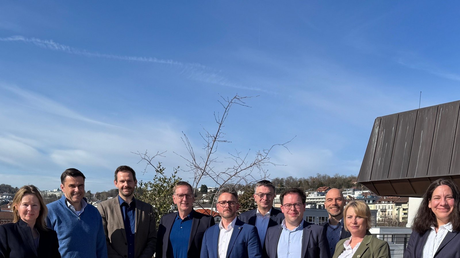Die Teilnehmenden am Runden Tisch in der Arbeitsagentur (von links): Martina Lehmann, Frank Herrmann, Bastian Rosenau, Jochen Protzer, Peter Boch, Oliver Reitz, Oliver Essig, Jochen Enke, Susanne Nittel und Constanze Krems.  Foto: Stefan Gauß/ Agentur für Arbeit Nagold-Pforzheim