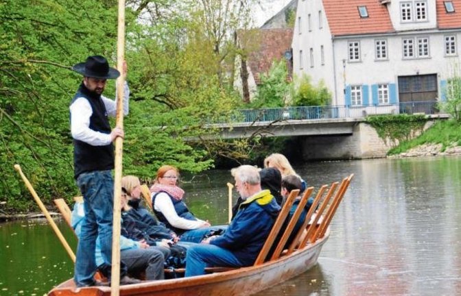 Die Saison der Stocherkahnfahrten in Vaihingen ist eröffnet. Foto: Ruhl