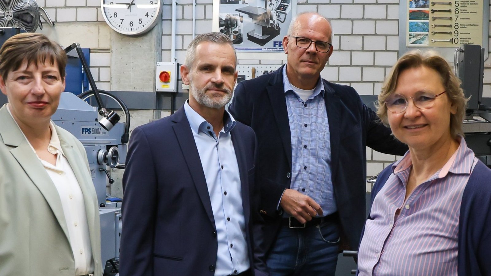 Sabine Haveneth, Oliver Schmieder, Stefan Ranzinger und Andrea Theile-Stadelmann (von links) äußern Bedenken zu den Sparplänen. Foto: Bürkle Sabine Haveneth, Oliver Schmieder, Stefan Ranzinger und Andrea Theile-Stadelmann (von links) äußern Bedenken zu den Sparplänen. Foto: Bürkle