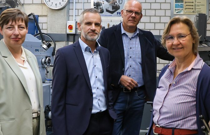 Sabine Haveneth, Oliver Schmieder, Stefan Ranzinger und Andrea Theile-Stadelmann (von links) äußern Bedenken zu den Sparplänen. <span class='image-autor'>Foto: Bürkle</span>