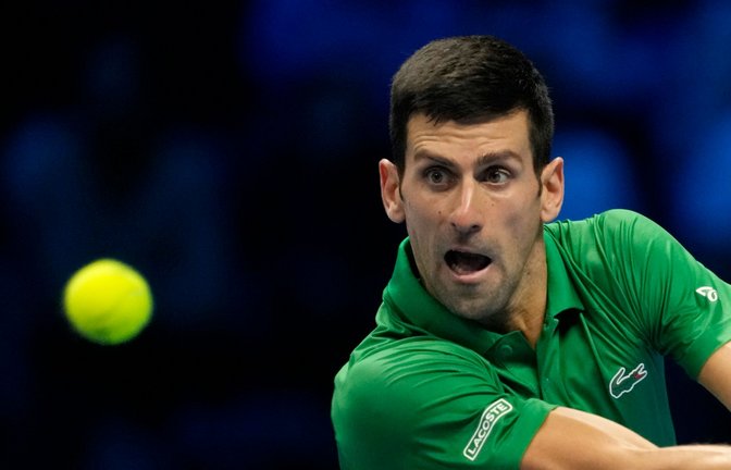 Novak Djokovic schaffte seinen zweiten Sieg in Folge und ist damit vorzeitig eine Runde weiter.<span class='image-autor'>Foto: Antonio Calanni/AP/dpa</span>