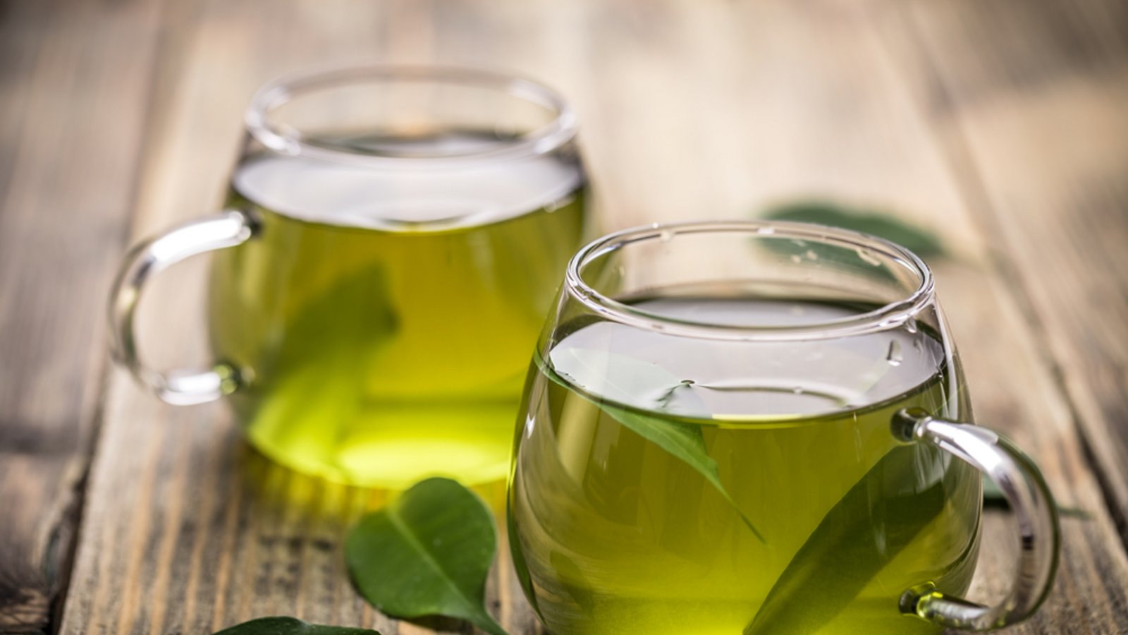 Kann grüner Tee dem Körper etwas Gutes tun?Foto: grafvision / shutterstock.com Kann grüner Tee dem Körper etwas Gutes tun?Foto: grafvision / shutterstock.com