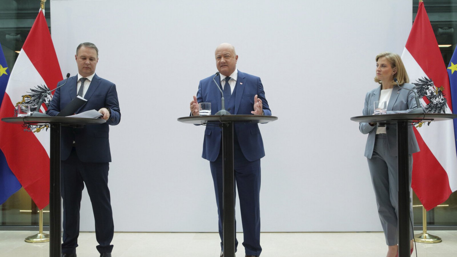 Bis zur Regierungsbildung in Österreich ging viel Zeit verloren.Foto: dpa/Heinz-Peter Bader