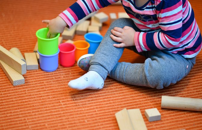 21 Prozent der Kinder  haben durchgehend mehr als sieben Stunden bei ihrer Betreuungsperson verbracht.<span class='image-autor'>Foto: dpa/Uwe Anspach</span>
