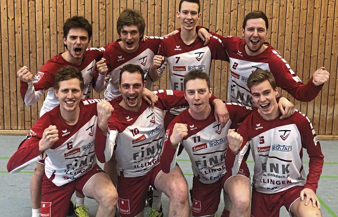 Hat sich als Erster der Aufstiegsspiele zur 2. Bundesliga Süd durchgesetzt: der TV Vaihingen III mit (hinten von links) Lars Thormeyer, Marco Schön, Pirmin Neuberger und Felix Schindler sowie (vorne von links) Jan Bontrup, Marc Krüger, Carsten Reitschuster und Linus Brauer  Foto: privat