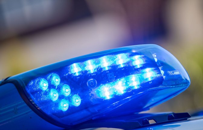 Die Ermittlungen der Polizei dauern an. (Symbolbild)<span class='image-autor'>Foto: Lino Mirgeler/dpa/Lino Mirgeler</span>