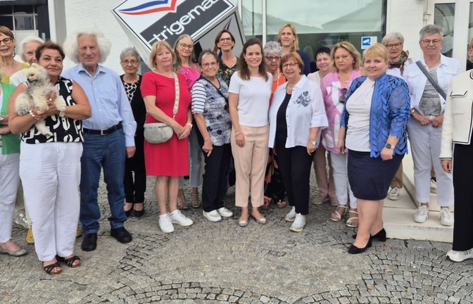 Bonita Grupp hat die Frauen-Union Zollernalb zu einem Wirtschaftsforum ins Trigema-Werk eingeladen. Der Termin fand trotz der Sorgen um Ex-Boss Wolfgang Grupp wie geplant statt.<span class='image-autor'>Foto: Anne Heller</span>