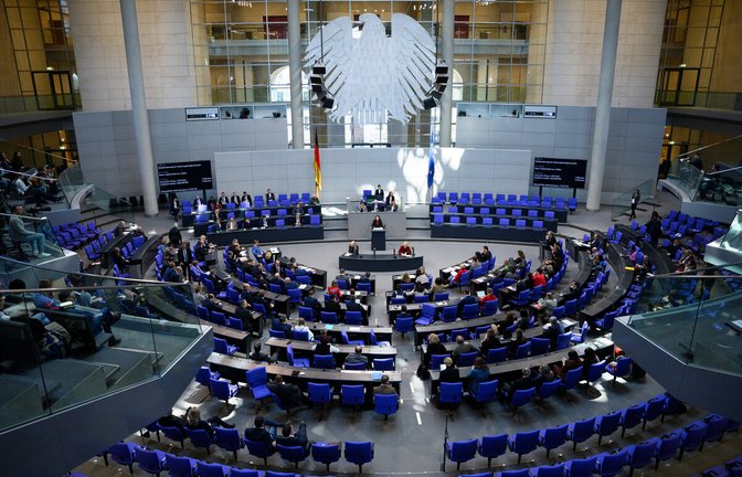 Der Deutsche Bundestag wird künftig deutlich weniger Abgeordnete haben.<span class='image-autor'>Foto: dpa/Bernd von Jutrczenka</span>