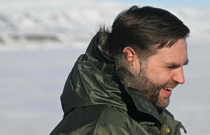 US-Vizepräsident J.D. Vance besuchte am Freitag den einzigen US-Militärstützpunkt auf Grönland und erhob scharfe Vorwürfe gegen Dänemark.<span class='image-autor'>Foto: POOL/JIM WATSON</span>