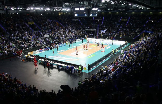 Volleyball im Fokus: Die Porsche-Arena wird auch beim nächsten Supercup mit Sicherheit sehr gut gefüllt sein.<span class='image-autor'>Foto: Baumann</span>