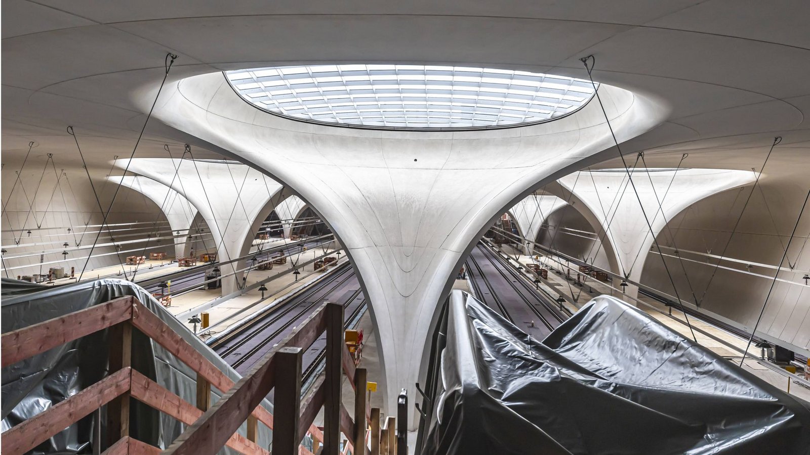 Stuttgart 21 ist und bleibt lediglich eine große Baustelle.Foto: /IMAGO/Arnulf Hettrich