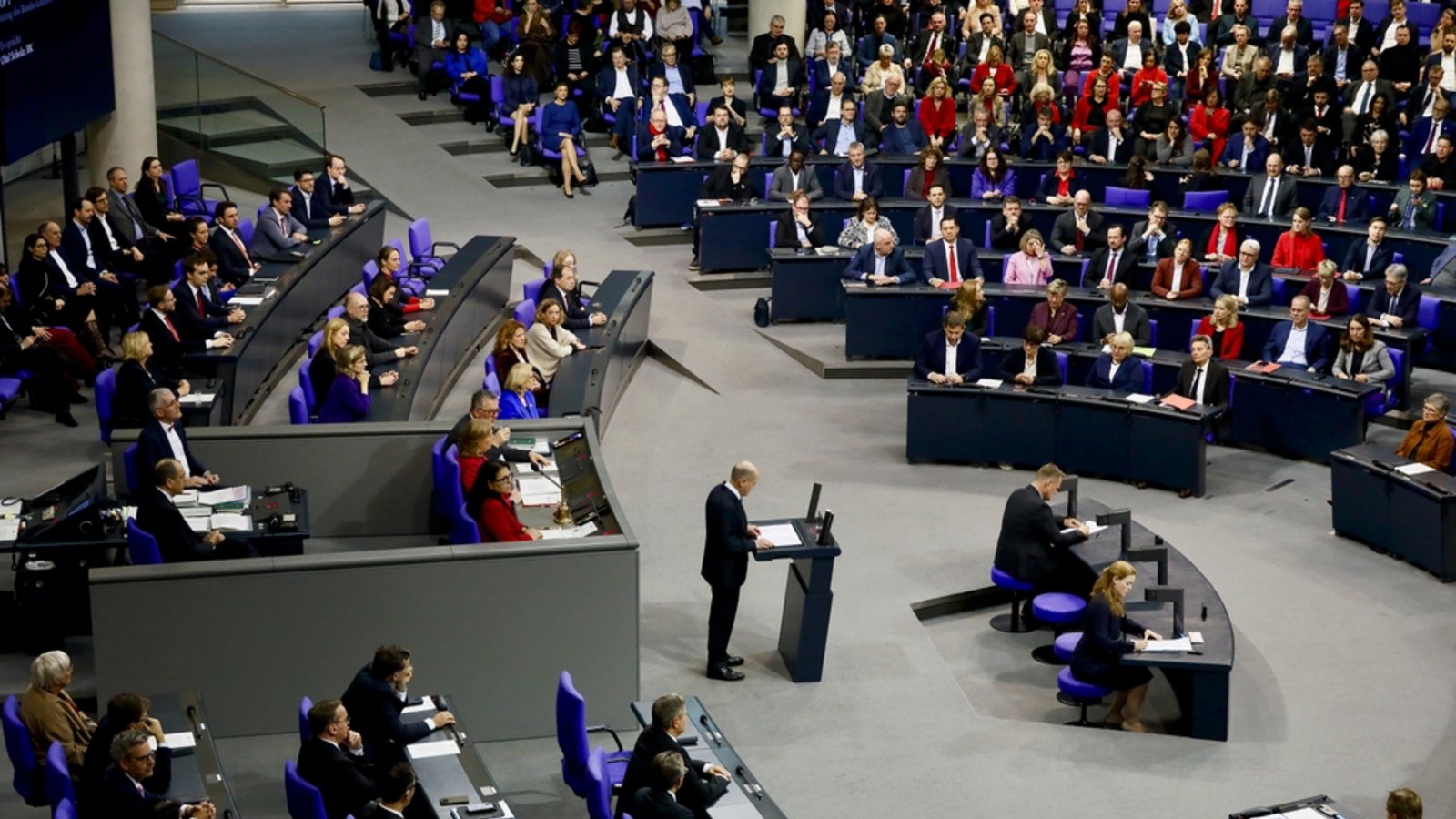 Wer zieht in den Bundestag ein? Wir haben die Wahlprogramme 2025 zusammengefasst.Foto: Juergen Nowak/ Shutterstock Wer zieht in den Bundestag ein? Wir haben die Wahlprogramme 2025 zusammengefasst.Foto: Juergen Nowak/ Shutterstock