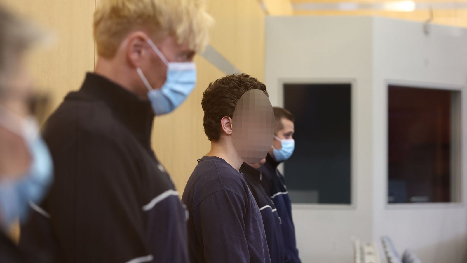 Der Angeklagte steht von heute an vor Gericht.Foto: Rolf Vennenbernd/dpa