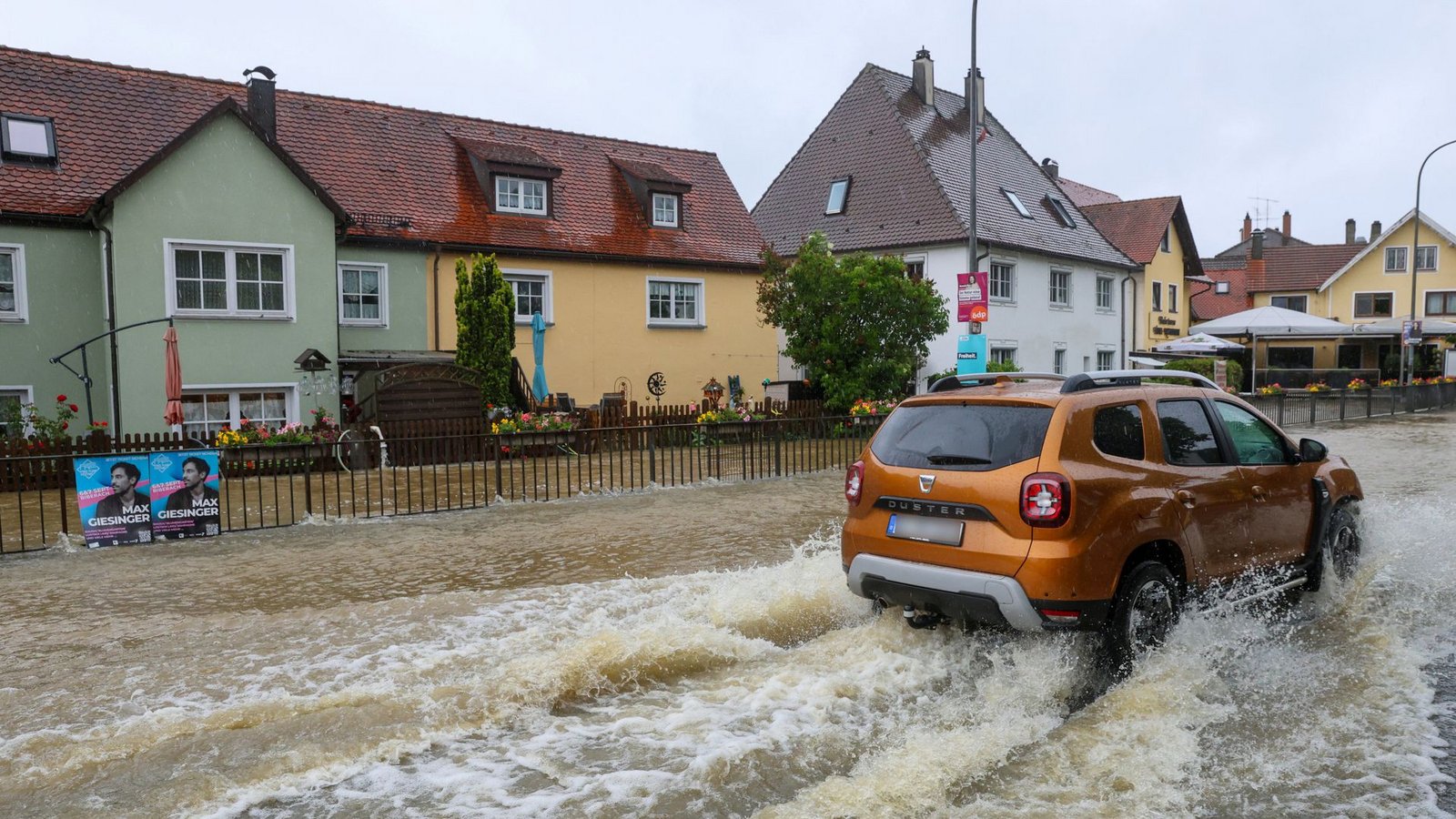 Dauerregen in Baden-Württemberg, hier ein Bild aus dem oberschwäbischen Ochsenhausen – wo kam am meisten herunter?Foto: dpa/Thomas Warnack Dauerregen in Baden-Württemberg, hier ein Bild aus dem oberschwäbischen Ochsenhausen – wo kam am meisten herunter?Foto: dpa/Thomas Warnack