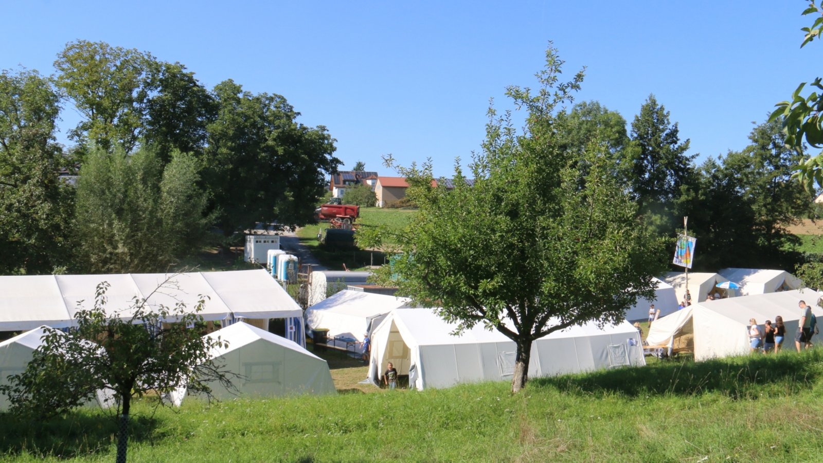 Die Zeltstadt findet in diesem Jahr zum 16. Mal statt. Die Zeltstadt findet in diesem Jahr zum 16. Mal statt.